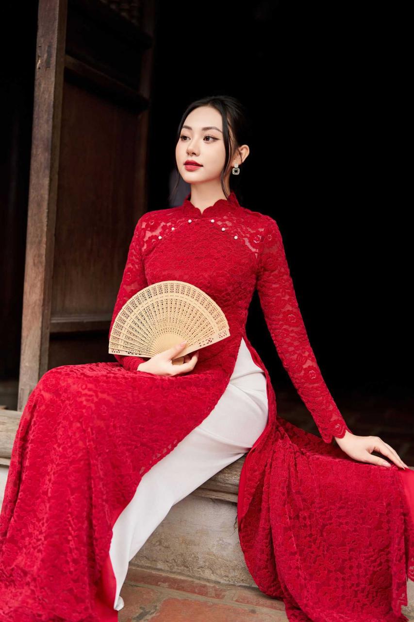 Áo dài ren phối cổ đính ngọc AD164